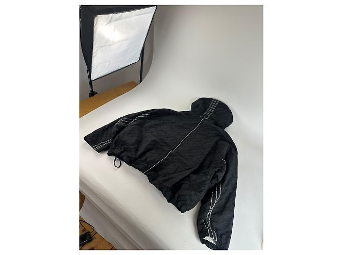 Windbreaker Alexander Wang Schwarz Reflektierendes Logo Muster - Ansicht 8