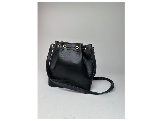 Vintage Givenchy Leder-Bucket-Bag Schwarz - Ansicht 2