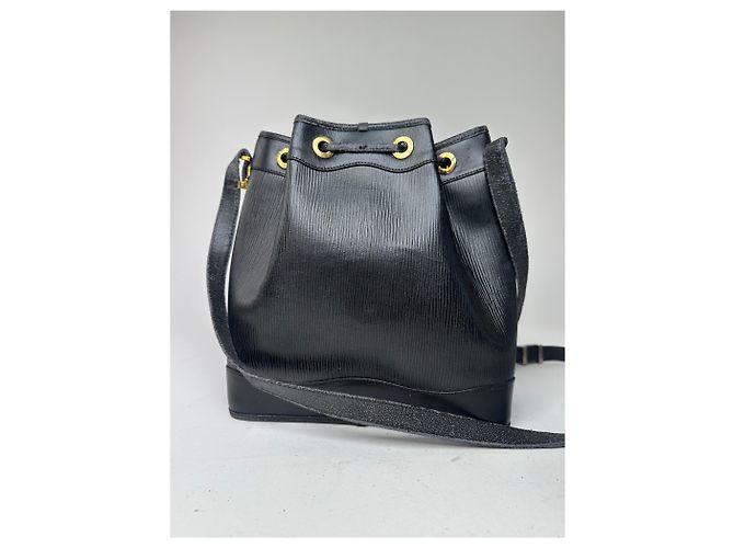 Vintage Givenchy Leder-Bucket-Bag Schwarz - Ansicht 8