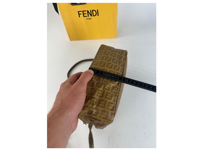 Fendi Vintage Umhängetasche FF Logo Muster brauner Stoff - Ansicht 12
