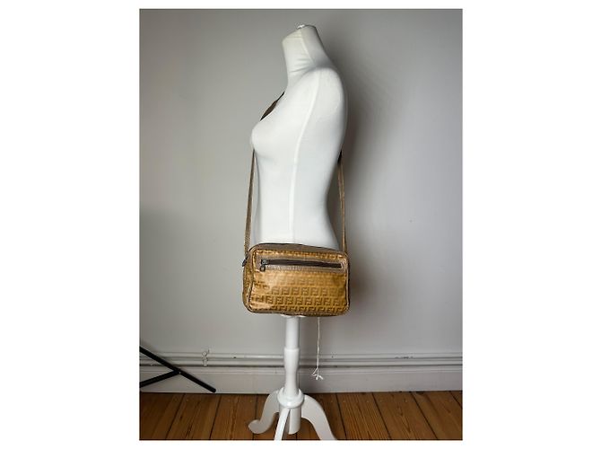 Fendi Vintage Umhängetasche FF Logo Muster brauner Stoff - Ansicht 6