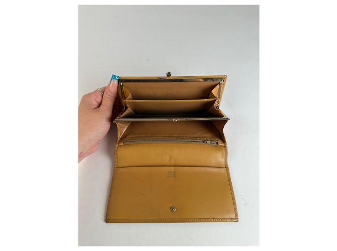 Edge Céline Vintage Celine Smooth Wallet Brown - view 5