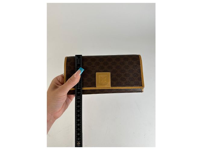 Edge Céline Vintage Celine Smooth Wallet Brown - view 9
