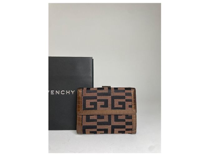 Vintage Givenchy Leather Wallet Brown - view 10