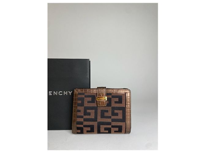Vintage Givenchy Leather Wallet Brown - view 9
