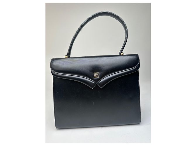 Vintage Givenchy Handtasche aus glattem Leder Schwarz mit Klappe - Ansicht 6
