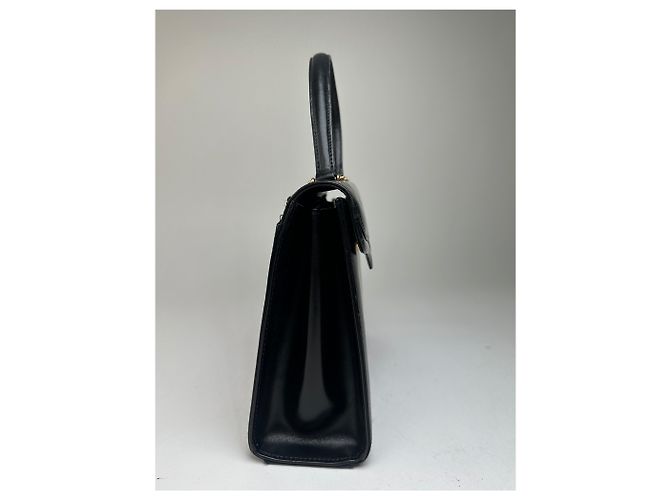 Vintage Givenchy Handtasche aus glattem Leder Schwarz mit Klappe - Ansicht 7