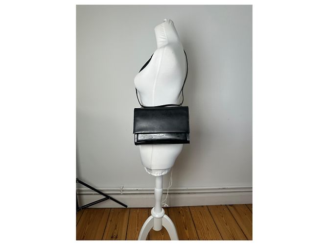 Gucci Black Leather Shoulder Bag - view 5
