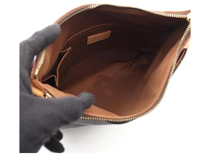 Borsa a Spalla Louis Vuitton Odeon PM Monogram Marrone - vista 3