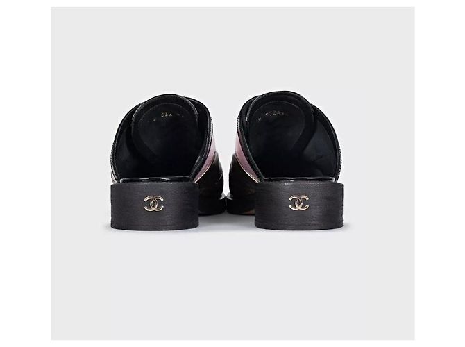 Zoccoli Chanel Tricolor con lacci Misura 38.5 Usato - vista 5