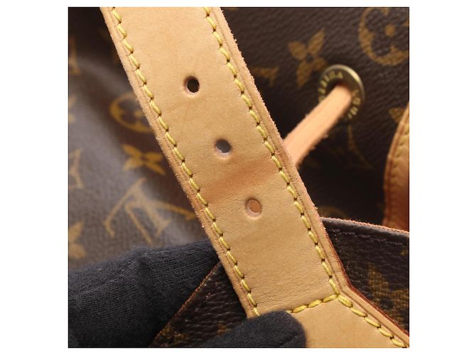 Zaino/Borsa Louis Vuitton Montsouris GM Marrone - vista 13