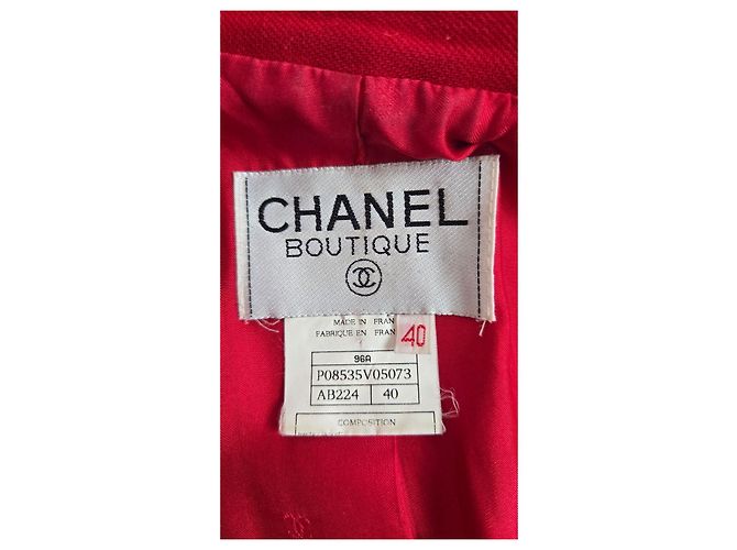 Chanel 1996 Red Wool Jacket with Gripoix Buttons - view 9