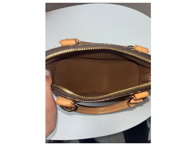 Borsa Louis Vuitton Alma Monogram Canvas BB Marrone - vista 6