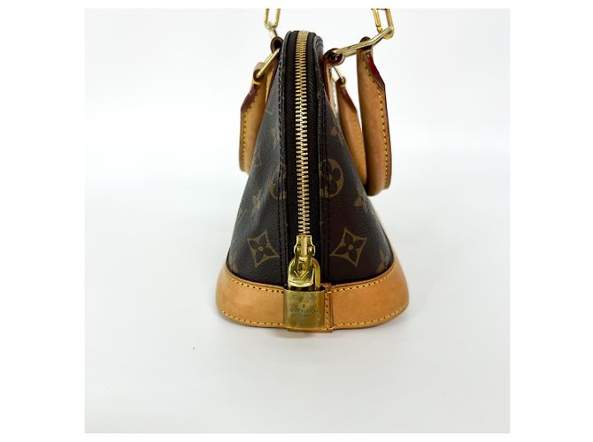 Borsa Louis Vuitton Alma Monogram Canvas BB Marrone - vista 4