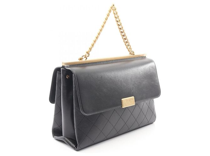Borsa a tracolla 2-Way Matelassé Chanel in nero - vista 2