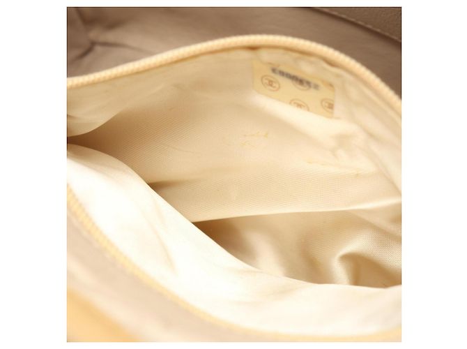 Chanel Matelassé Schultertasche Beige - Ansicht 6