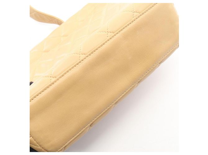 Chanel Matelassé Schultertasche Beige - Ansicht 8