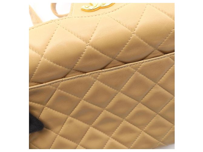 Chanel Matelassé Schultertasche Beige - Ansicht 9