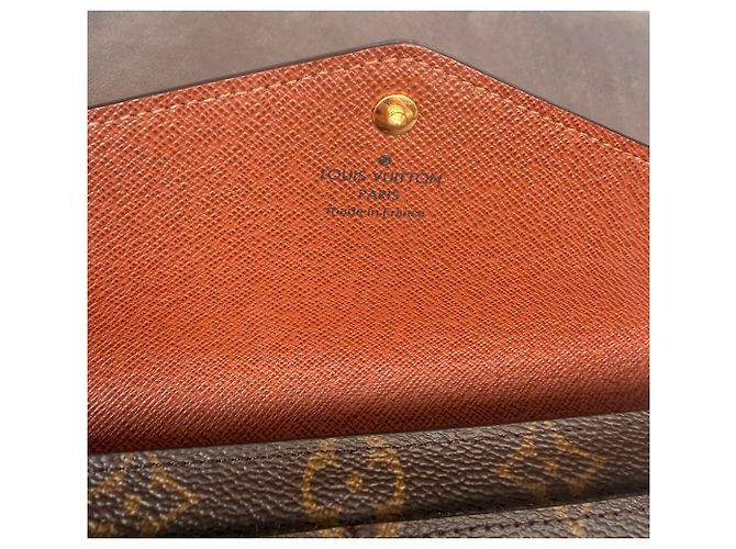 Louis Vuitton Cartera Sarah Monogram Canvas Castaño - vista 12