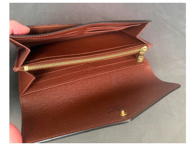 Louis Vuitton Cartera Sarah Monogram Canvas Castaño - vista 15