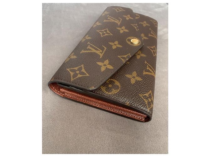 Louis Vuitton Cartera Sarah Monogram Canvas Castaño - vista 9