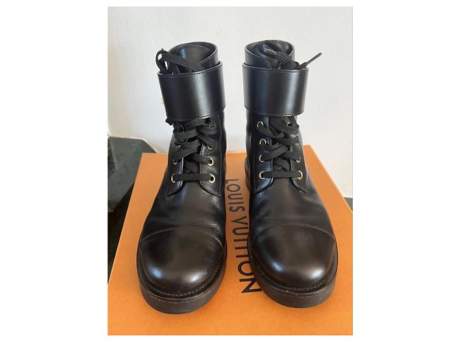 Twist Louis Vuitton Botas Wonderland de cuero negro - 37.5 Dorado Gold hardware - vista 3