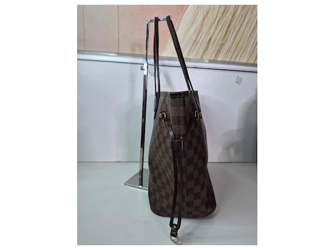 Louis Vuitton Neverfull MM Damier Ebene Marrone - vista 3