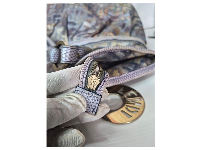 Fendi Schultertasche Zucca Muster Braun Grau Metallisch - Ansicht 8
