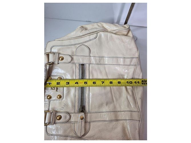 Fendi Borsa Tote in Pelle Lucida Crema Crudo - vista 14
