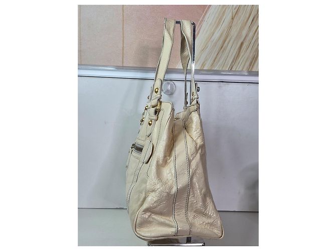 Fendi Borsa Tote in Pelle Lucida Crema Crudo - vista 3