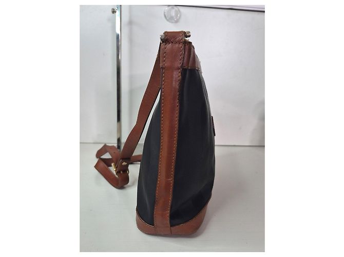 Fendi Schultertasche aus Zucca-Canvas und Leder Braun Schwarz - Ansicht 2