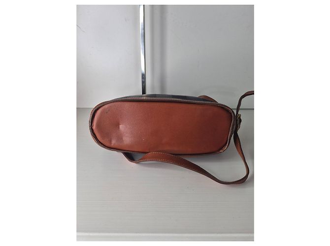 Fendi Schultertasche aus Zucca-Canvas und Leder Braun Schwarz - Ansicht 4