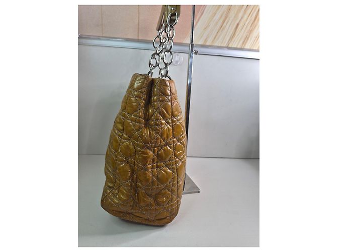 Christian Dior Bolso Tote Cannage en Piel Charol Castaño - vista 6