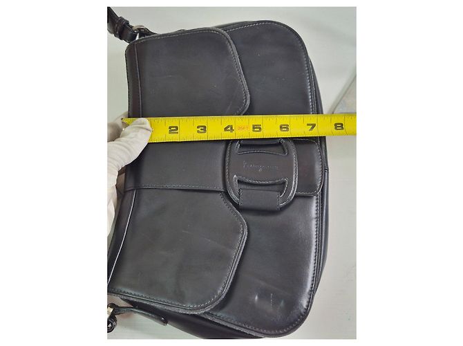 Salvatore Ferragamo Borsa a tracolla Gancini Nero - vista 9