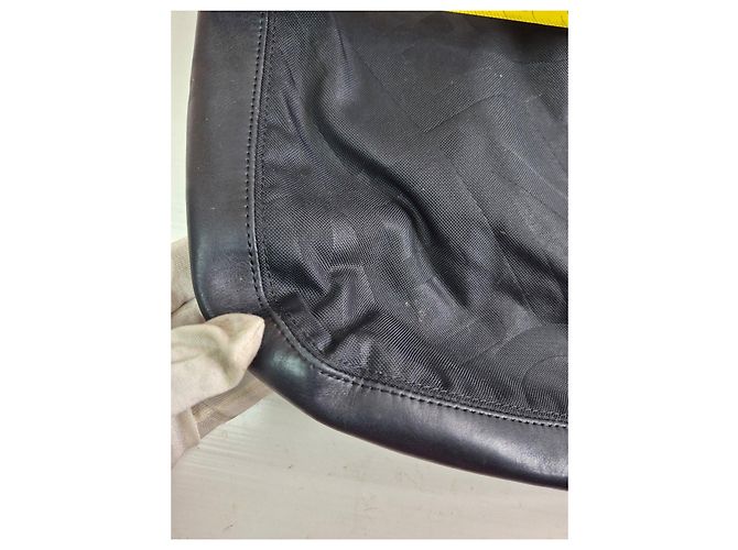 Bottega Veneta Borsa Hobo in pelle e nylon nera Nero - vista 14