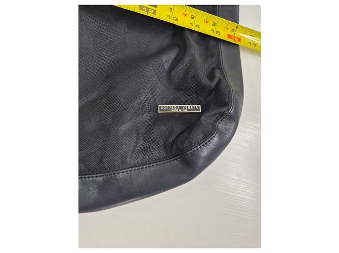 Bottega Veneta Borsa Hobo in pelle e nylon nera Nero - vista 15