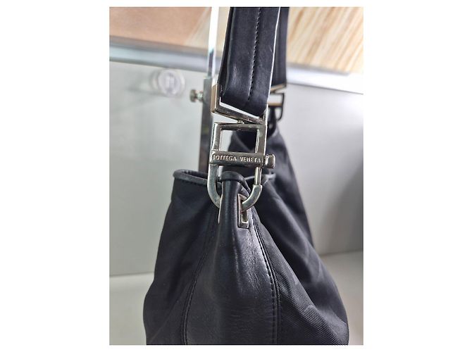 Bottega Veneta Borsa Hobo in pelle e nylon nera Nero - vista 6