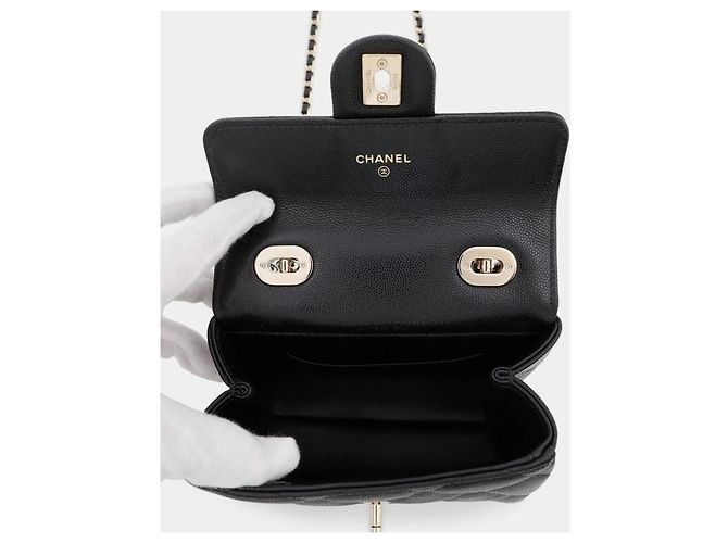 Bolsa Chanel Retro Twist Mini em Couro Preto - vista 2