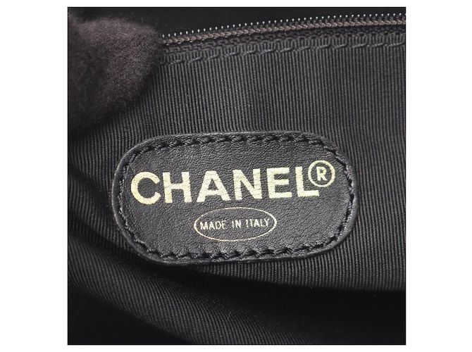 Borsa Tote Chanel in pelle di vitello granulata nera Nero - vista 4