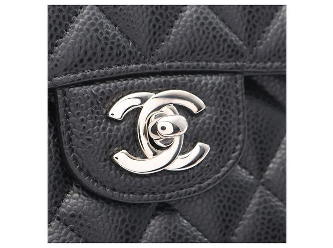 Timeless Chanel Matelassé Double Flap Schultertasche Schwarz - Ansicht 10