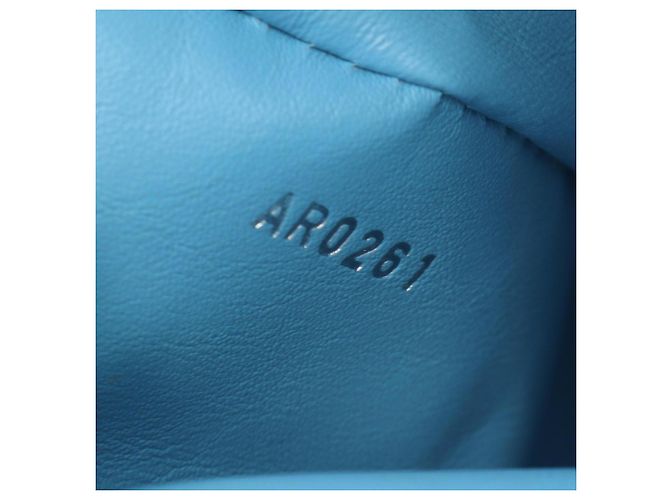 Borsa 2-Way Capucines MM Louis Vuitton Blu Crudo - vista 5