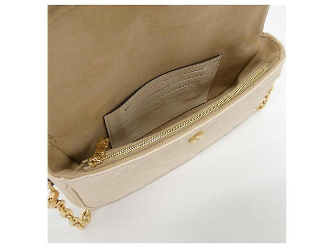Borsa a tracolla Louis Vuitton Monogram Empreinte Wallet on Chain Ivy Beige - vista 6