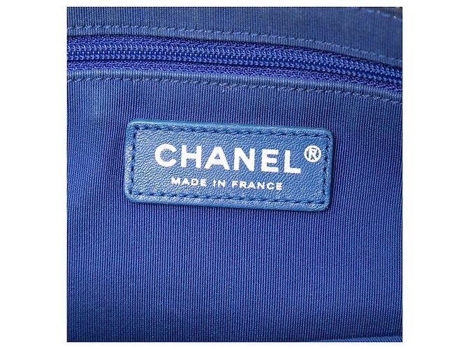 Chanel Blue CC Chevron Lambskin Top Zip Belt Bag - vista 6