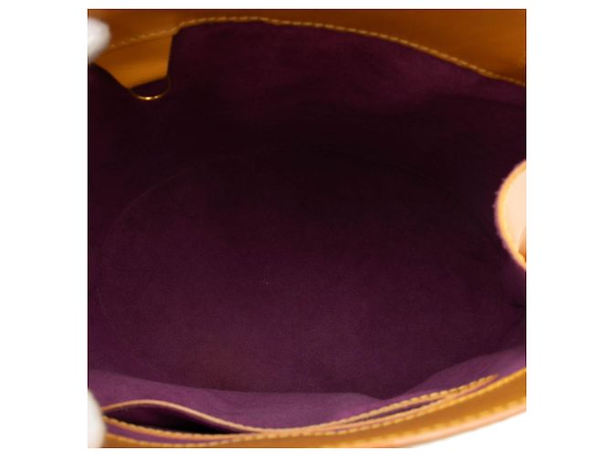 Louis Vuitton Yellow Epi Cluny Giallo - vista 4