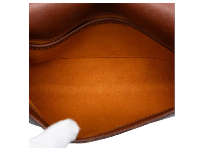 Louis Vuitton Marrone Monogram Musette Tango con Tracolla Corta - vista 4