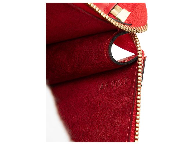 Louis Vuitton Pochette Accessoires in Epi rosso - vista 6