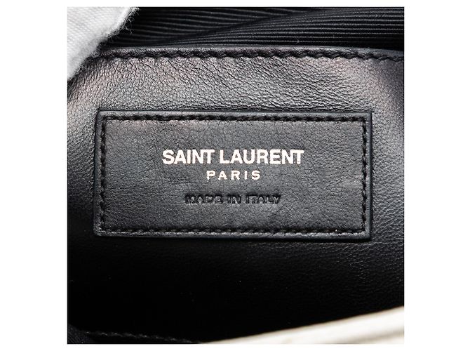 Bolsa Envelope Monogram em couro de bezerro Chevron branco Medium da Saint Laurent Fora de branco - vista 5