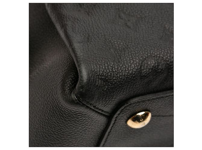Louis Vuitton Black Monogram Empreinte Vosges MM Nero - vista 9