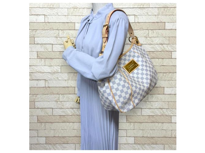 Borsa a tracolla Louis Vuitton Galliera PM Damier Azur Bianco - vista 2