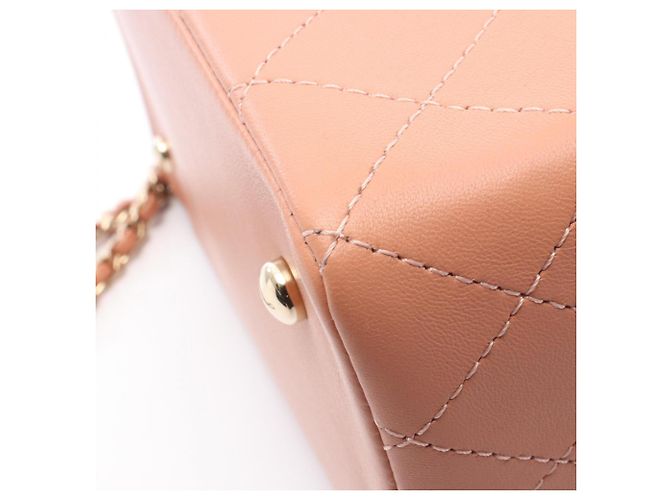 Borsa a tracolla Chanel Matelassé in pelle rosa - vista 6